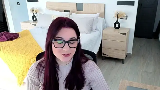 Snapshot of morninglorytv chatting on 02/12/26, 08:31 morninglorytv online show from 02/12/26, 08:31