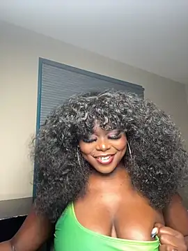 WomanNextdoor1 online show from 11/12/25, 08:59