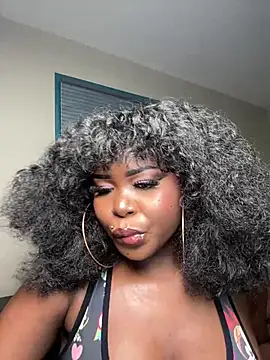 WomanNextdoor1 online show from 02/21/26, 09:10