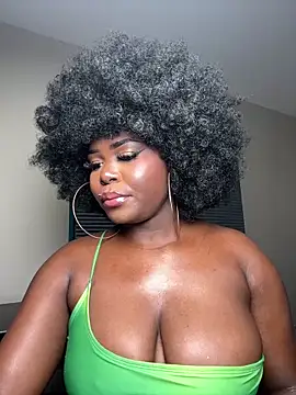 WomanNextdoor1 online show from 03/28/26, 08:25