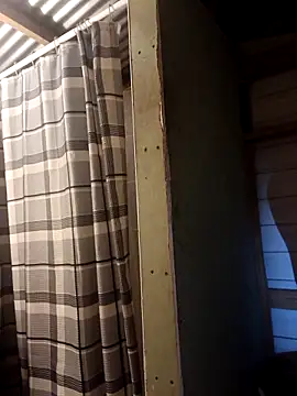 ShawnandDani7074 online show from 04/11/26, 06:18