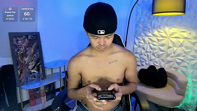 asianhugescott online show from 02/19/26, 05:14