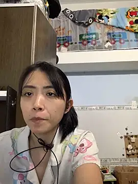 Minee1202 online show from 10/15/25, 07:41