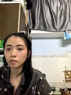 Minee1202 online show from 10/31/25, 04:46