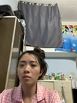 Snapshot of Minee1202 chatting on 06/10/26, 01:06 Minee1202 online show from 06/10/26, 01:06