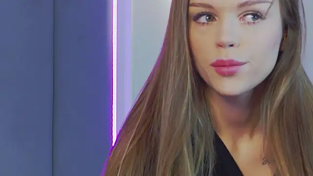 MarilynNova online show from 01/12/26, 04:50