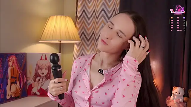 MaudAle online show from 11/28/25, 01:19