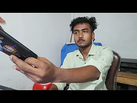 Snapshot of BDSTER chatting on 04/16/26, 02:51 BDSTER online show from 04/16/26, 02:51