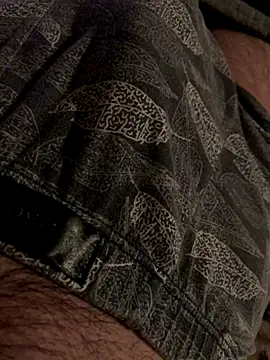 MuzzyFacing online show from 12/02/25, 10:27