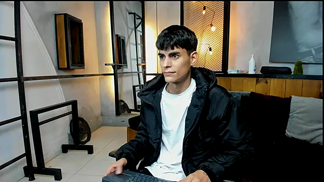 Dani mc1 online show from 11/22/25, 11:31