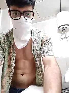 Snapshot of mrmasseur06 chatting on 05/14/26, 05:53 mrmasseur06 online show from 05/14/26, 05:53