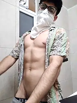 Snapshot of mrmasseur06 chatting on 05/21/26, 06:48 mrmasseur06 online show from 05/21/26, 06:48