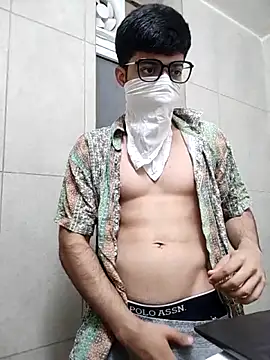 Snapshot of mrmasseur06 chatting on 06/08/26, 07:14 mrmasseur06 online show from 06/08/26, 07:14