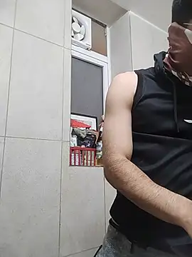 Snapshot of mrmasseur06 chatting on 06/10/26, 07:57 mrmasseur06 online show from 06/10/26, 07:57