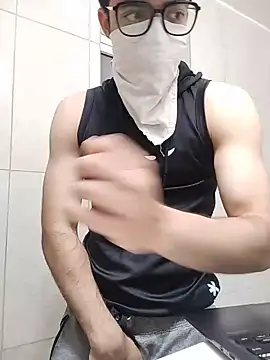 Snapshot of mrmasseur06 chatting on 06/24/26, 07:13 mrmasseur06 online show from 06/24/26, 07:13