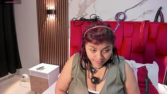 Snapshot of Danna-Sofia chatting on 09/09/25, 03:28 Danna-Sofia online show from 09/09/25, 03:28