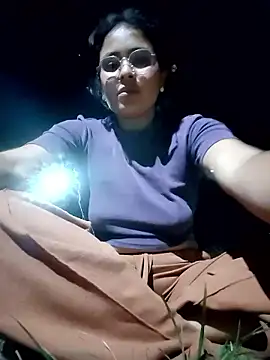 Lily-o online show from 01/15/26, 02:05