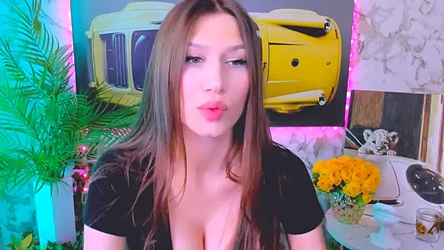 Snapshot of Mollyinyourmind chatting on 10/08/25, 10:35 Mollyinyourmind online show from 10/08/25, 10:35