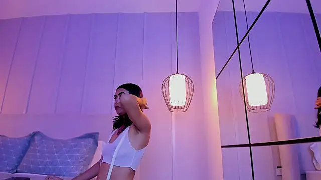 Snapshot of Zammy_Sanz chatting on 09/13/25, 08:19 Zammy Sanz online show from 09/13/25, 08:19