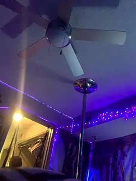 Triggerhappycj100 online show from 10/31/25, 06:03