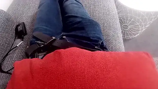 cucciolotto76 online show from 11/15/25, 01:40