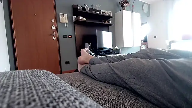 cucciolotto76 online show from 11/18/25, 09:14