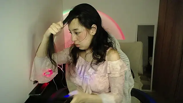 Snapshot of immisssilver chatting on 10/02/25, 10:50 immisssilver online show from 10/02/25, 10:50