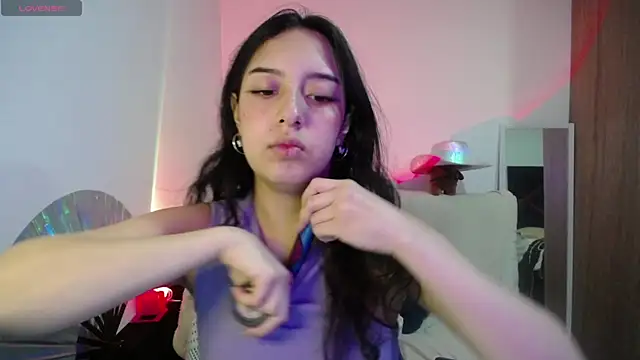 Snapshot of immisssilver chatting on 10/05/25, 01:04 immisssilver online show from 10/05/25, 01:04