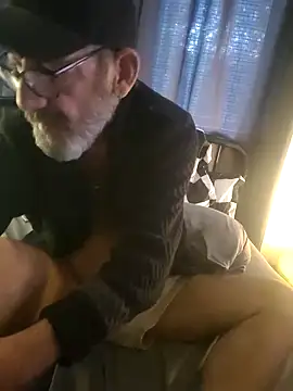 FoxnMouse online show from 10/14/25, 10:38