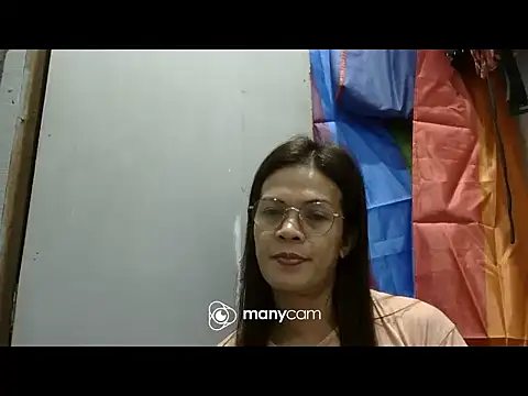 juicycum069 online show from 11/08/25, 10:52