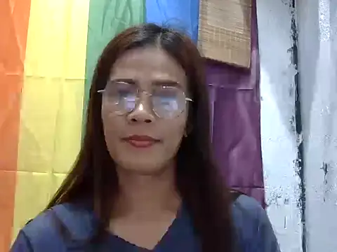 juicycum069 online show from 04/05/26, 10:56