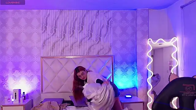 Naomy tay1 online show from 11/21/25, 02:54