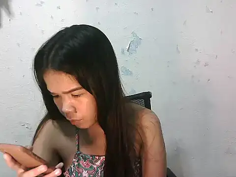 flawless yue online show from 04/18/26, 07:58