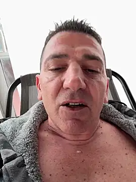 Snapshot of BULLBSX chatting on 03/30/26, 03:24 BULLBSX online show from 03/30/26, 03:24