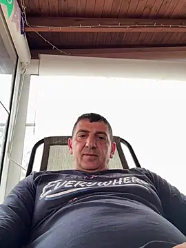 Snapshot of BULLBSX chatting on 04/01/26, 01:34 BULLBSX online show from 04/01/26, 01:34