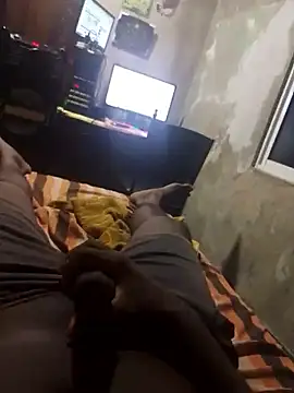 Snapshot of Pogga666 chatting on 10/11/25, 05:11 Pogga666 online show from 10/11/25, 05:11