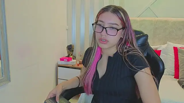 nami sweet  online show from 11/08/25, 11:21