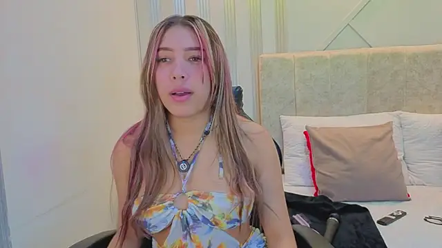 nami sweet  online show from 11/13/25, 11:42