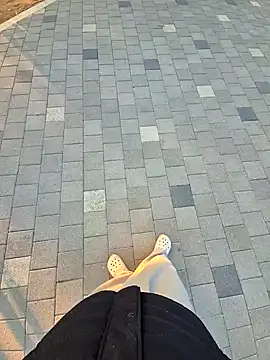 starvingo2002 online show from 10/25/25, 08:00