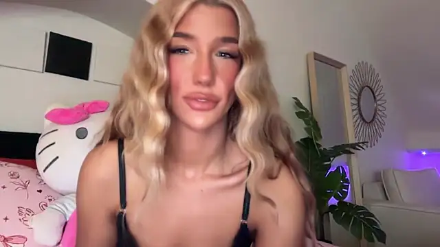 KENNIEXROSE online show from 01/08/26, 09:39