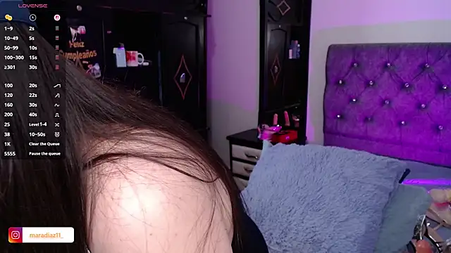 MaraDiaz11 online show from 10/09/25, 09:24