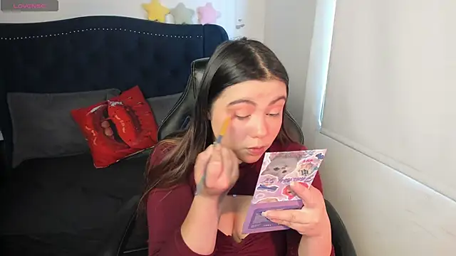 LucyPetit online show from 11/26/25, 02:07