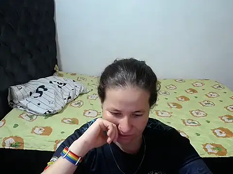 Valentina charlys online show from 10/10/25, 11:42