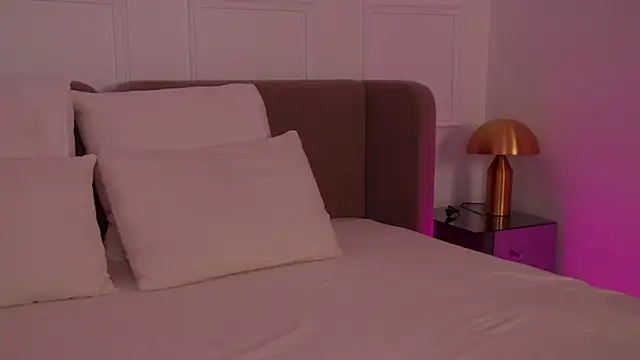 Snapshot of ArianaMell chatting on 03/02/26, 03:30 ArianaMell online show from 03/02/26, 03:30