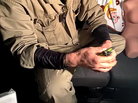 CAMEL1913 online show from 12/20/25, 06:04