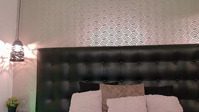 Sharonevanss  online show from 04/10/26, 08:24