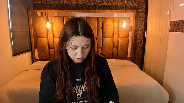 Isa Thompson   online show from 11/29/25, 11:57