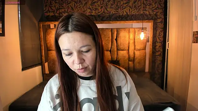 Isa Thompson   online show from 01/12/26, 11:59