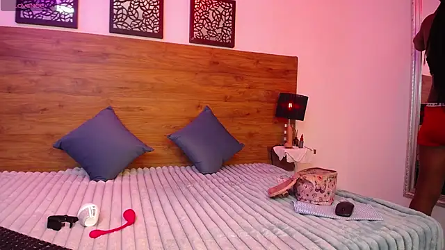 AlexandraCambell online show from 10/10/25, 08:08