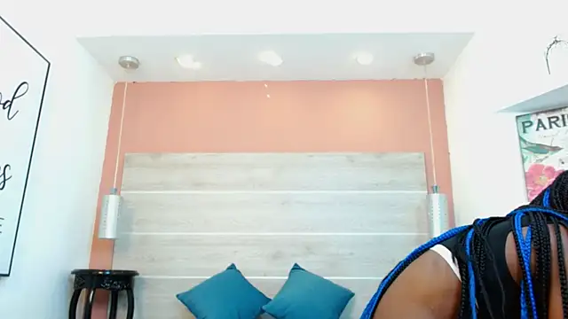 Snapshot of AlexandraCambell chatting on 05/03/26, 07:47 AlexandraCambell online show from 05/03/26, 07:47